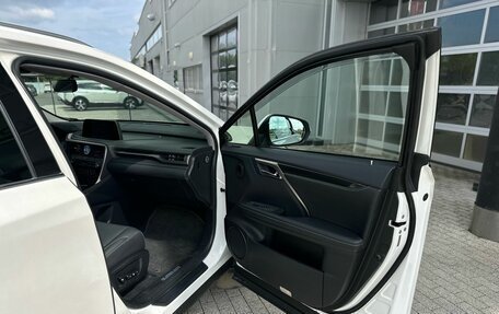 Lexus RX IV рестайлинг, 2021 год, 4 410 000 рублей, 19 фотография