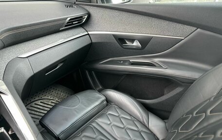 Peugeot 3008 II, 2018 год, 1 705 000 рублей, 11 фотография