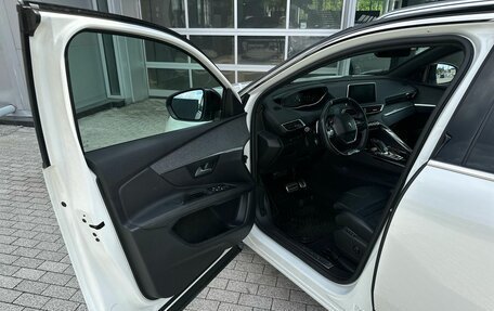 Peugeot 3008 II, 2018 год, 1 705 000 рублей, 13 фотография