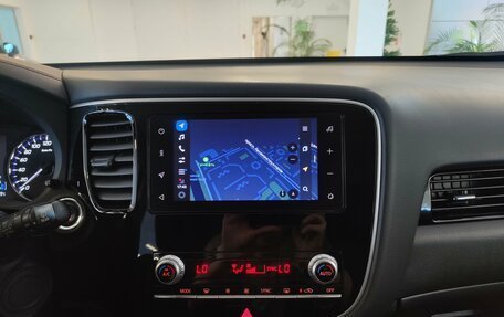 Mitsubishi Outlander III рестайлинг 3, 2021 год, 2 473 000 рублей, 10 фотография