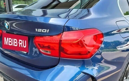 BMW 1 серия, 2021 год, 1 240 000 рублей, 7 фотография