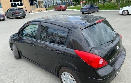 Nissan Tiida, 2010 год, 670 000 рублей, 3 фотография