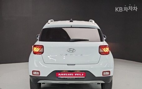 Hyundai Venue I, 2022 год, 1 530 000 рублей, 2 фотография