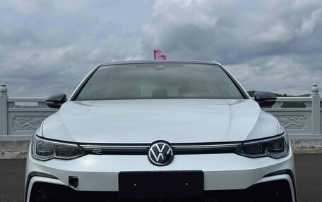 Volkswagen Golf VIII, 2021 год, 2 045 319 рублей, 2 фотография