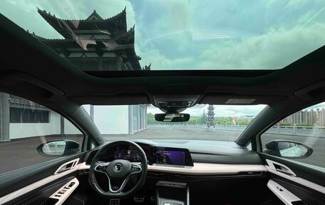 Volkswagen Golf VIII, 2021 год, 2 045 319 рублей, 18 фотография
