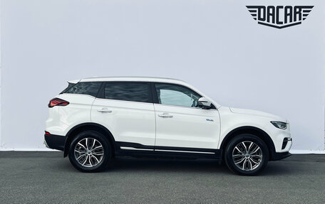 Geely Atlas, 2022 год, 1 880 000 рублей, 3 фотография
