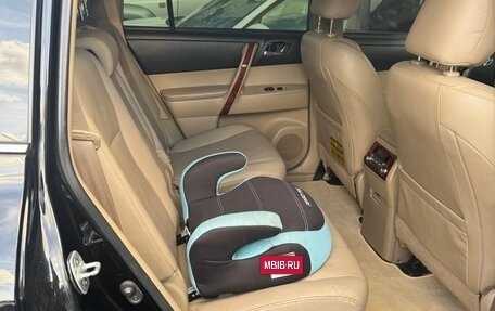 Toyota Highlander III, 2012 год, 2 350 000 рублей, 24 фотография