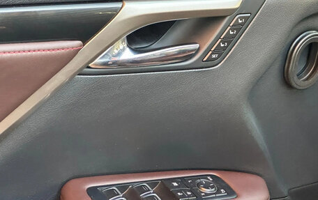 Lexus RX IV рестайлинг, 2016 год, 3 540 000 рублей, 13 фотография