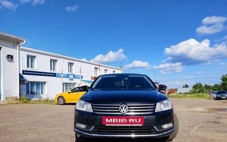 Volkswagen Passat B7, 2013 год, 820 000 рублей, 2 фотография