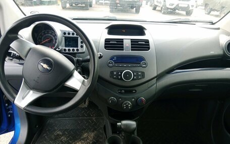 Chevrolet Spark III, 2011 год, 607 000 рублей, 5 фотография