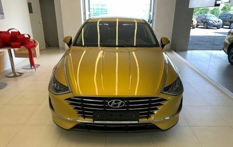 Hyundai Sonata VIII, 2019 год, 2 100 000 рублей, 2 фотография