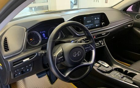 Hyundai Sonata VIII, 2019 год, 2 100 000 рублей, 13 фотография