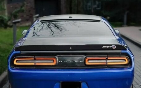 Dodge Challenger III рестайлинг 2, 2019 год, 4 100 000 рублей, 5 фотография