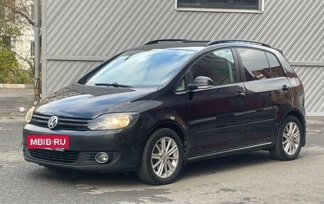 Volkswagen Golf Plus II, 2011 год, 500 000 рублей, 2 фотография