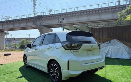 Honda Fit, 2023 год, 950 000 рублей, 6 фотография