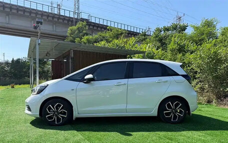 Honda Fit, 2023 год, 950 000 рублей, 7 фотография