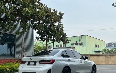 BMW 3 серия, 2023 год, 3 200 000 рублей, 3 фотография