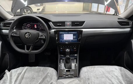 Skoda Superb III рестайлинг, 2025 год, 2 715 000 рублей, 10 фотография