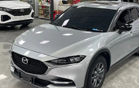 Mazda CX-4, 2023 год, 1 790 123 рублей, 2 фотография