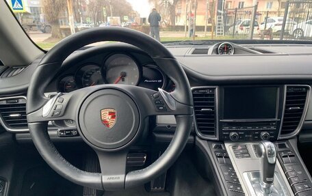 Porsche Panamera II рестайлинг, 2010 год, 5 500 000 рублей, 26 фотография