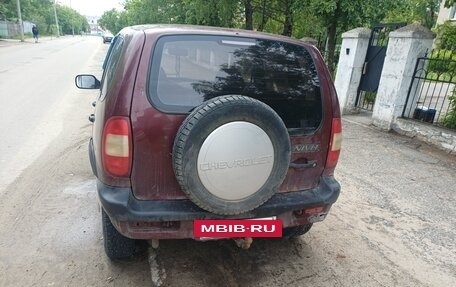 Chevrolet Niva I рестайлинг, 2004 год, 150 000 рублей, 3 фотография