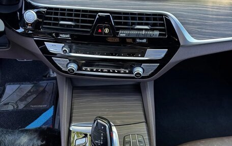 BMW 5 серия, 2021 год, 4 990 000 рублей, 18 фотография