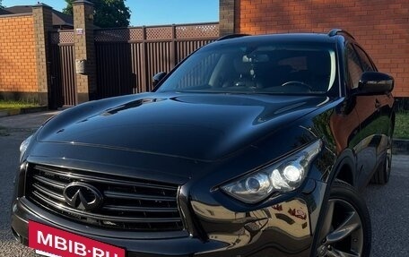 Infiniti FX II, 2013 год, 1 750 000 рублей, 21 фотография