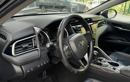 Toyota Camry, 2021 год, 2 599 000 рублей, 10 фотография
