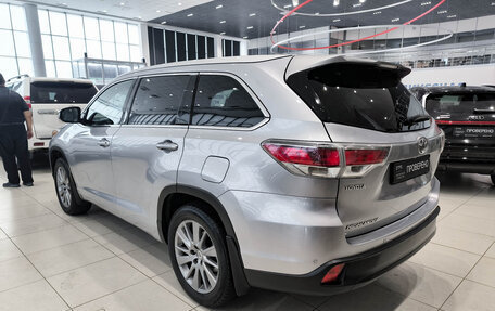 Toyota Highlander III, 2014 год, 2 750 000 рублей, 11 фотография