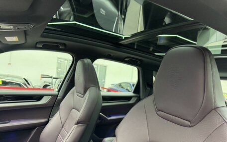 Porsche Cayenne III, 2024 год, 19 970 000 рублей, 21 фотография
