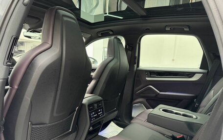 Porsche Cayenne III, 2024 год, 19 970 000 рублей, 22 фотография