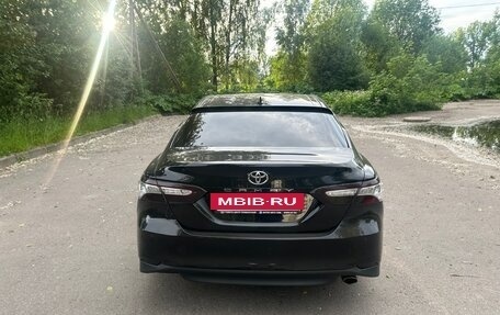 Toyota Camry, 2018 год, 2 450 000 рублей, 2 фотография