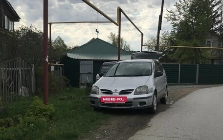 Nissan Tino, 2001 год, 300 000 рублей, 5 фотография
