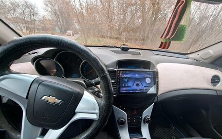 Chevrolet Cruze II, 2009 год, 600 000 рублей, 5 фотография