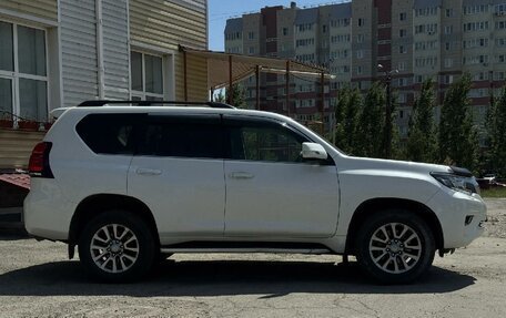 Toyota Land Cruiser Prado 150 рестайлинг 2, 2018 год, 4 900 000 рублей, 7 фотография