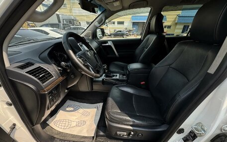 Toyota Land Cruiser Prado 150 рестайлинг 2, 2018 год, 4 900 000 рублей, 14 фотография