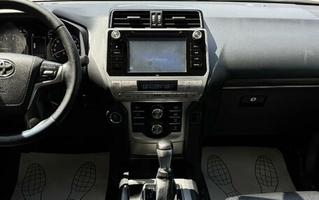 Toyota Land Cruiser Prado 150 рестайлинг 2, 2018 год, 4 900 000 рублей, 19 фотография