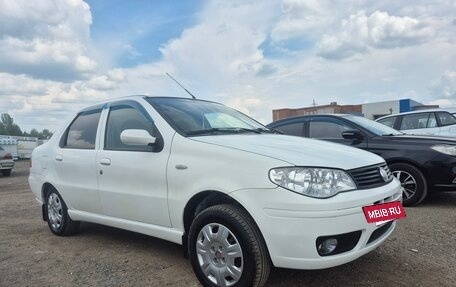 Fiat Albea I рестайлинг, 2011 год, 299 000 рублей, 2 фотография