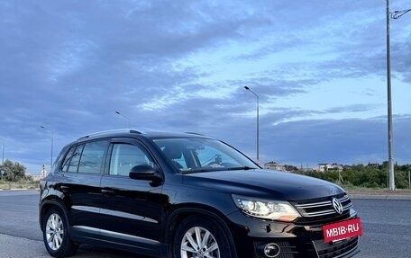 Volkswagen Tiguan I, 2011 год, 1 560 000 рублей, 2 фотография