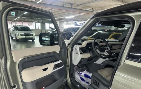 Land Rover Defender II, 2023 год, 10 000 000 рублей, 7 фотография