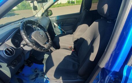 Renault Logan II, 2016 год, 720 000 рублей, 2 фотография