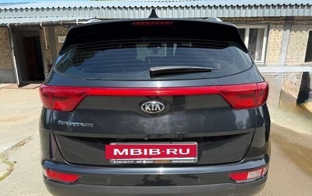 KIA Sportage IV рестайлинг, 2017 год, 1 900 000 рублей, 4 фотография