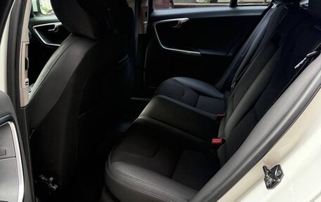 Volvo V60 I, 2011 год, 1 090 000 рублей, 8 фотография