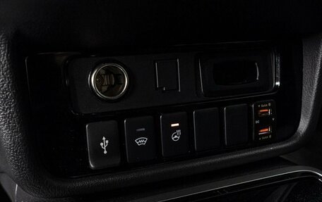 Mitsubishi Outlander III рестайлинг 3, 2022 год, 2 690 000 рублей, 21 фотография