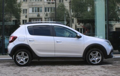Renault Sandero II рестайлинг, 2019 год, 1 250 000 рублей, 4 фотография