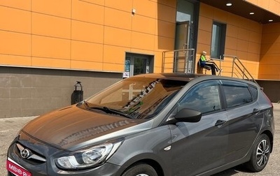 Hyundai Solaris II рестайлинг, 2014 год, 610 000 рублей, 1 фотография