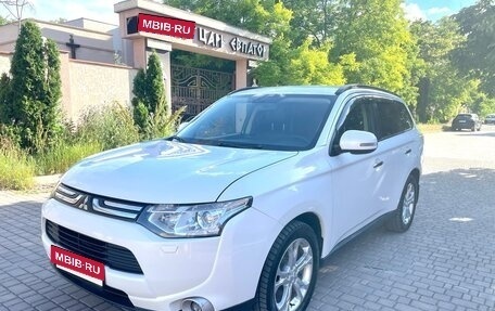 Mitsubishi Outlander III рестайлинг 3, 2012 год, 1 200 000 рублей, 1 фотография