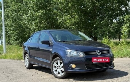 Volkswagen Polo VI (EU Market), 2013 год, 655 000 рублей, 1 фотография