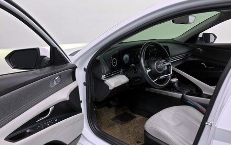 Hyundai Avante, 2022 год, 1 730 000 рублей, 6 фотография