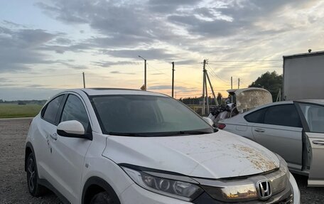 Honda Vezel, 2022 год, 1 400 000 рублей, 4 фотография